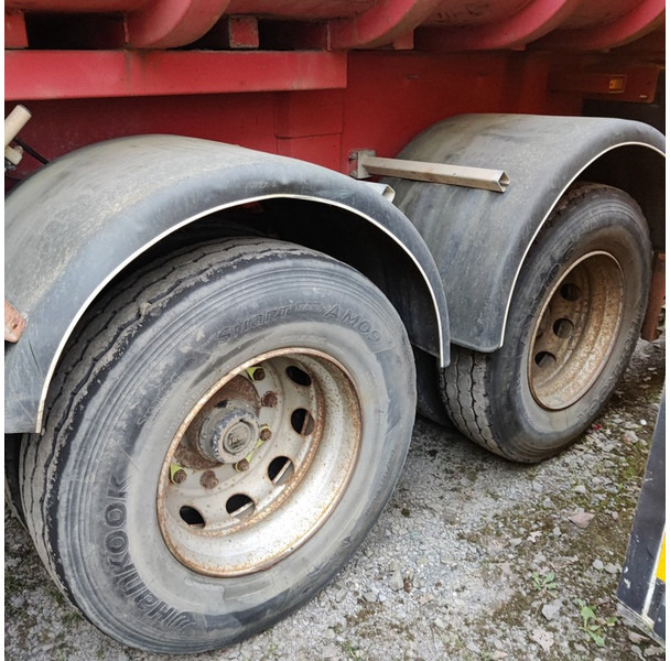 Fruehauf D33 - Tipper semi-trailer: picture 5 Fruehauf D33 - Tipper semi-trailer: picture 5