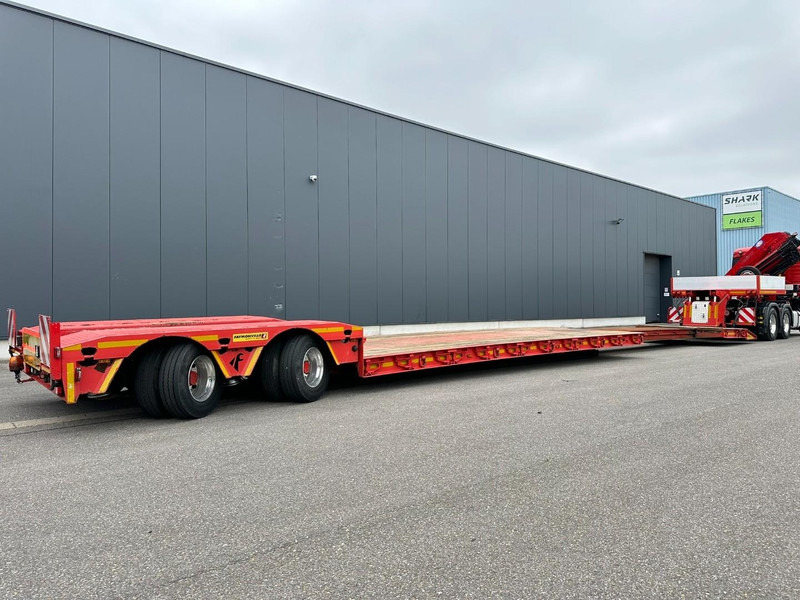 Faymonville 47.5T STBZ-2VA 8m (+5m50) LOWBED - TIEFBETT / REMOVABLE NECK - ABNEHMBARE SCHWANENHALS - HYDR STEERING AXLES / LENKACHSEN - SAF - Low loader semi-trailer: picture 1 Faymonville 47.5T STBZ-2VA 8m (+5m50) LOWBED - TIEFBETT / REMOVABLE NECK - ABNEHMBARE SCHWANENHALS - HYDR STEERING AXLES / LENKACHSEN - SAF - Low loader semi-trailer: picture 1