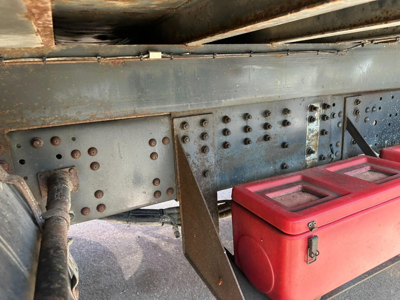 Tipper Iveco TRAKKER 310 6x4 STEEL TIPPER / KIPPER 35m³ - MANUAL ZF - BIG AXLES / HUB REDUCTION - STEEL SPRING / BLATT / LAMES: picture 18