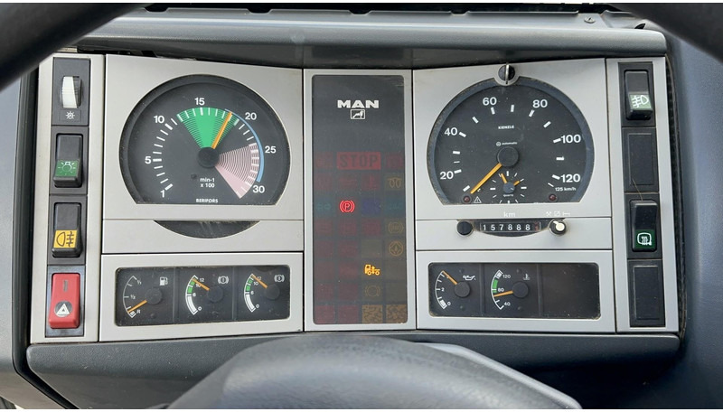 Tipper, Crane truck MAN LC 18.280 18T 4x2 TIPPER + CRANE (2018!!!) HIAB 099 E-2 DUO (921h!) - *157.000km* - FULL AIR - BE TRUCK: picture 14