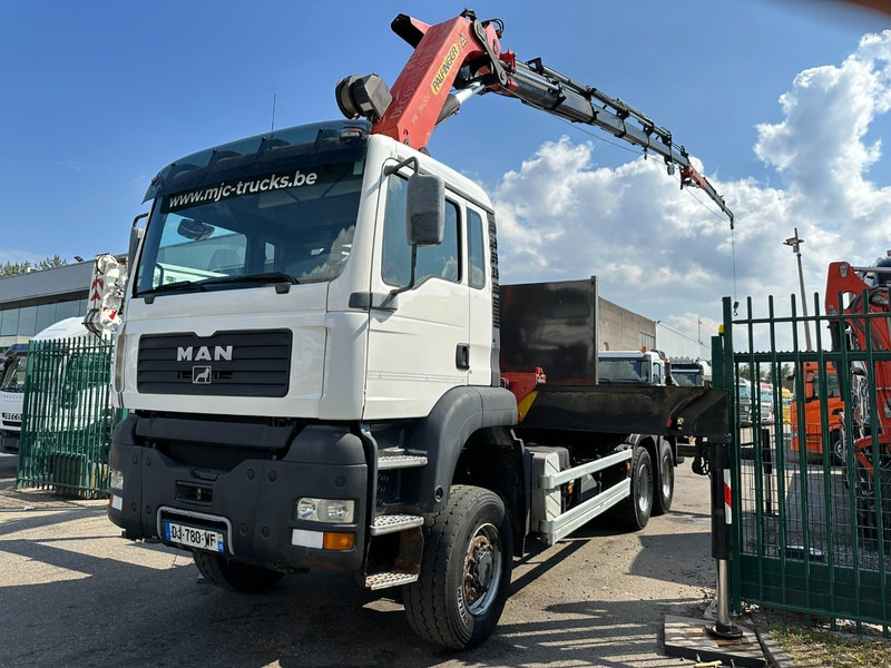 MAN TGA 33.350 6x6 PRITSCHE + (27.5m) KRAN PALFINGER PK36002 E 6x + JIB + WINCH - *184.000km* - MANUAL - EURO 3 - Dropside/ Flatbed truck, Crane truck: picture 5 MAN TGA 33.350 6x6 PRITSCHE + (27.5m) KRAN PALFINGER PK36002 E 6x + JIB + WINCH - *184.000km* - MANUAL - EURO 3 - Dropside/ Flatbed truck, Crane truck: picture 5