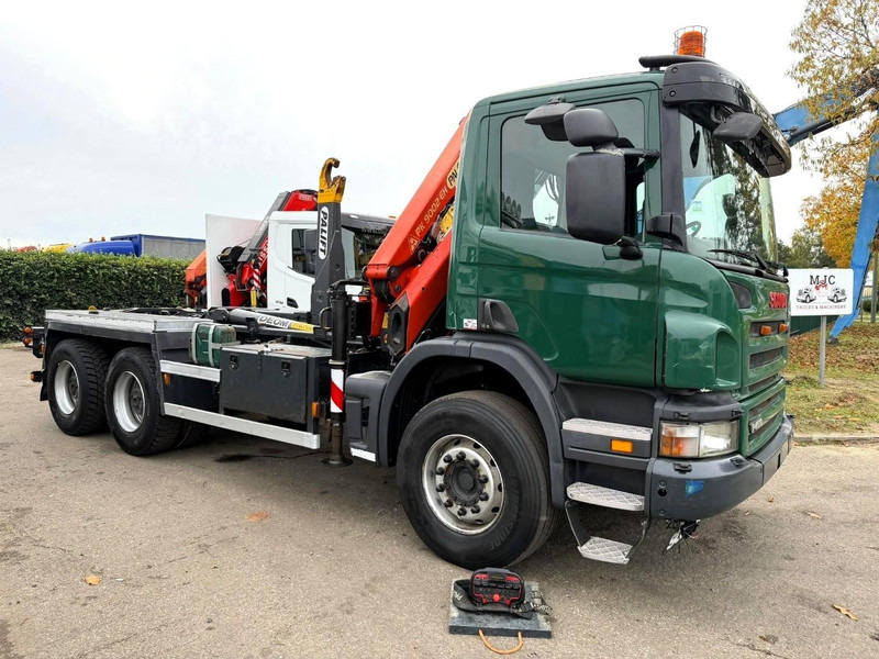 Scania P400 6x4 ABROLLKIPPER + KRAN PALFINGER PK9001 EH - RETARDER - 5/6F + ROTATOR + RADIO - WB 3m90 - EURO 5 - HUB REDUCTION / SPRING - BE TRUCK - Hook lift truck: picture 1 Scania P400 6x4 ABROLLKIPPER + KRAN PALFINGER PK9001 EH - RETARDER - 5/6F + ROTATOR + RADIO - WB 3m90 - EURO 5 - HUB REDUCTION / SPRING - BE TRUCK - Hook lift truck: picture 1