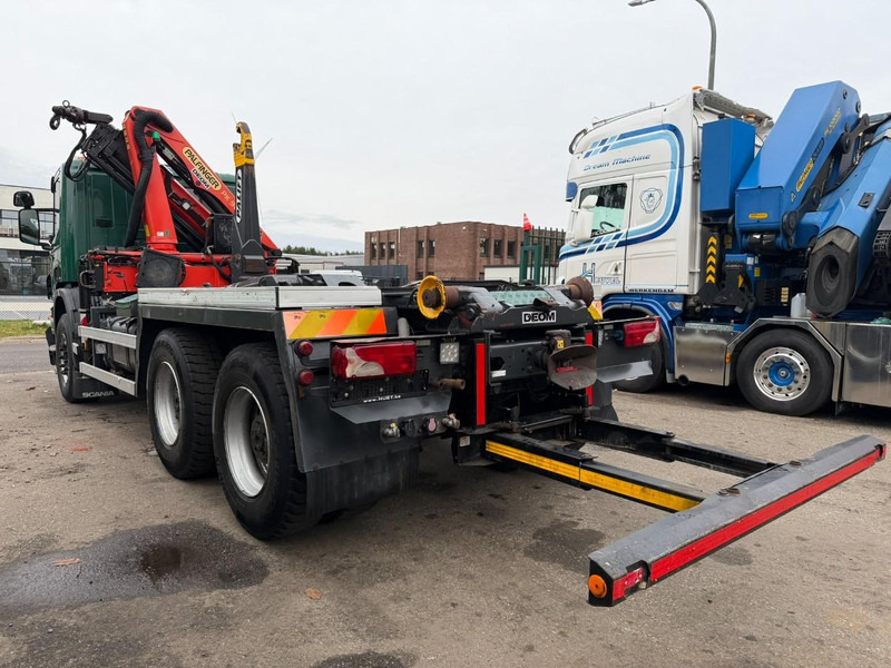 Hook lift truck Scania P400 6x4 ABROLLKIPPER + KRAN PALFINGER PK9001 EH - RETARDER - 5/6F + ROTATOR + RADIO - WB 3m90 - EURO 5 - HUB REDUCTION / SPRING - BE TRUCK: picture 14 Hook lift truck Scania P400 6x4 ABROLLKIPPER + KRAN PALFINGER PK9001 EH - RETARDER - 5/6F + ROTATOR + RADIO - WB 3m90 - EURO 5 - HUB REDUCTION / SPRING - BE TRUCK: picture 14