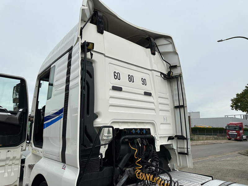 Tractor unit MAN TGX 18.440 chnr *EM* - RETARDER - PTO HYDR - FRIGO - SPOILERS - EURO 6 - CAMERA - AUTO -  BE TRUCK: picture 12