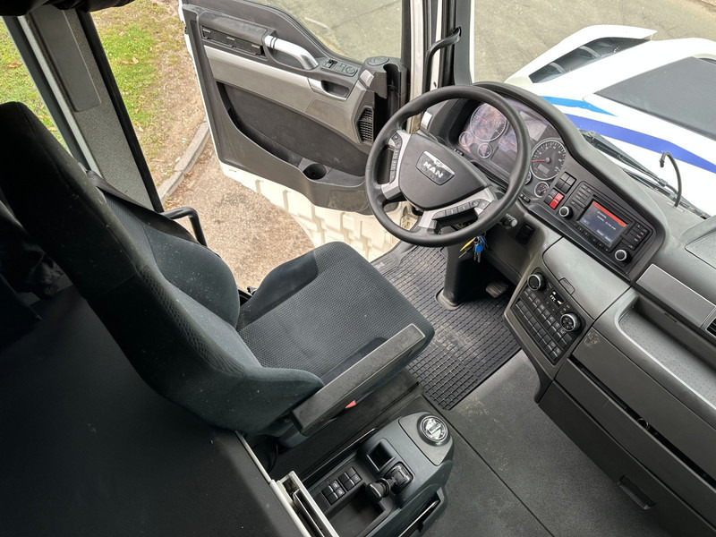 Tractor unit MAN TGX 18.440 chnr *EM* - RETARDER - PTO HYDR - FRIGO - SPOILERS - EURO 6 - CAMERA - AUTO -  BE TRUCK: picture 15