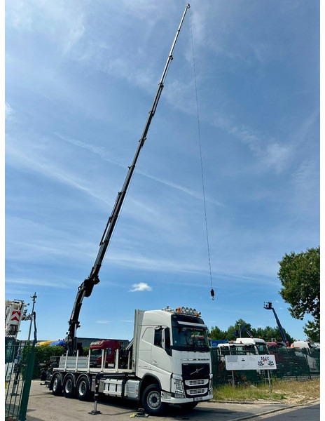 Volvo FH 420 8x4 TRIDEM + (26m!) KRAAN HIAB 408 E-8 + 2 ME HIPRO + WINCH - 63.000km ONLY - CREWCAB 4 SEATER - PLATFORM 7m - TOP CONDITION - Crane truck: picture 3 Volvo FH 420 8x4 TRIDEM + (26m!) KRAAN HIAB 408 E-8 + 2 ME HIPRO + WINCH - 63.000km ONLY - CREWCAB 4 SEATER - PLATFORM 7m - TOP CONDITION - Crane truck: picture 3