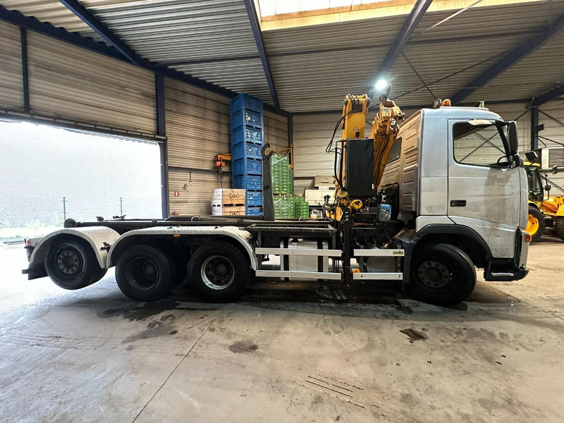 Volvo FH12-420 8x4 HOOKLIFT AJK + CRANE EFFER 250 - 3S - RADIO - TRIDEM LIFT + STEERING AXLE - I SHIFT - BE TRUCK - Hook lift truck, Crane truck: picture 4 Volvo FH12-420 8x4 HOOKLIFT AJK + CRANE EFFER 250 - 3S - RADIO - TRIDEM LIFT + STEERING AXLE - I SHIFT - BE TRUCK - Hook lift truck, Crane truck: picture 4