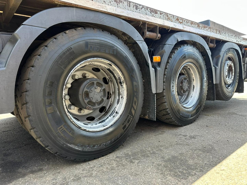 Crane truck Volvo FMX 330 8x4 TRIDEM + CRANE EFFER 265 / 6S - PLATFORM 7m50 - EURO 6 - RADIO - *473.000km* - TÜV 05/2026 - BE TRUCK: picture 15 Crane truck Volvo FMX 330 8x4 TRIDEM + CRANE EFFER 265 / 6S - PLATFORM 7m50 - EURO 6 - RADIO - *473.000km* - TÜV 05/2026 - BE TRUCK: picture 15