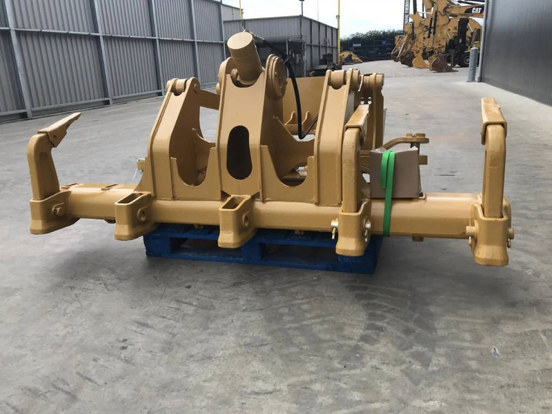 Cat 160M2 - Attachment for Construction machinery: picture 4 Cat 160M2 - Attachment for Construction machinery: picture 4