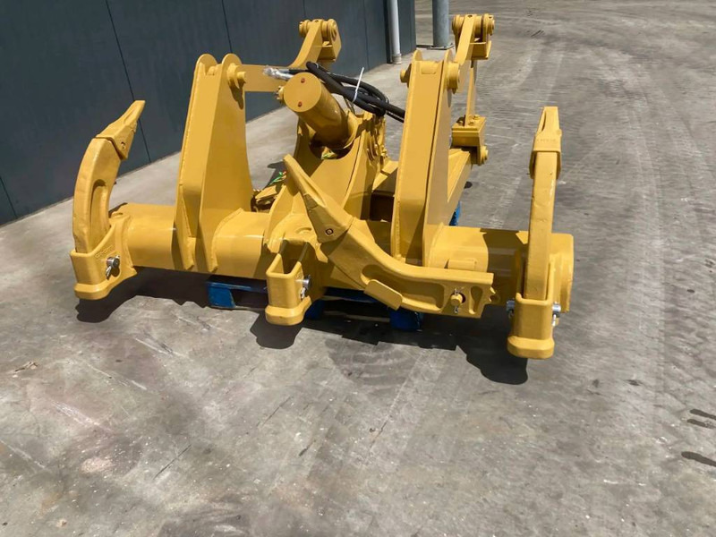 Cat D6 XE - Attachment for Construction machinery: picture 3 Cat D6 XE - Attachment for Construction machinery: picture 3