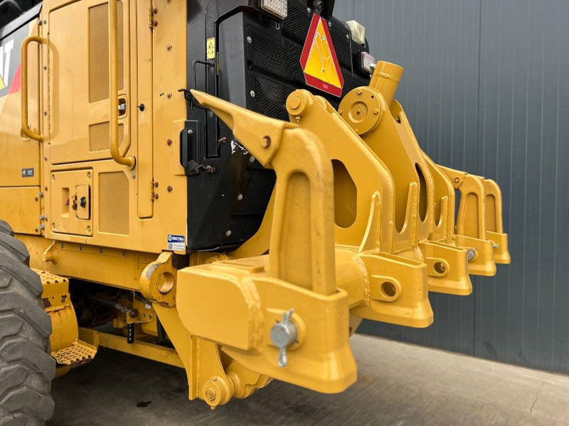 Cat 140M2 AWD - Grader: picture 5 Cat 140M2 AWD - Grader: picture 5