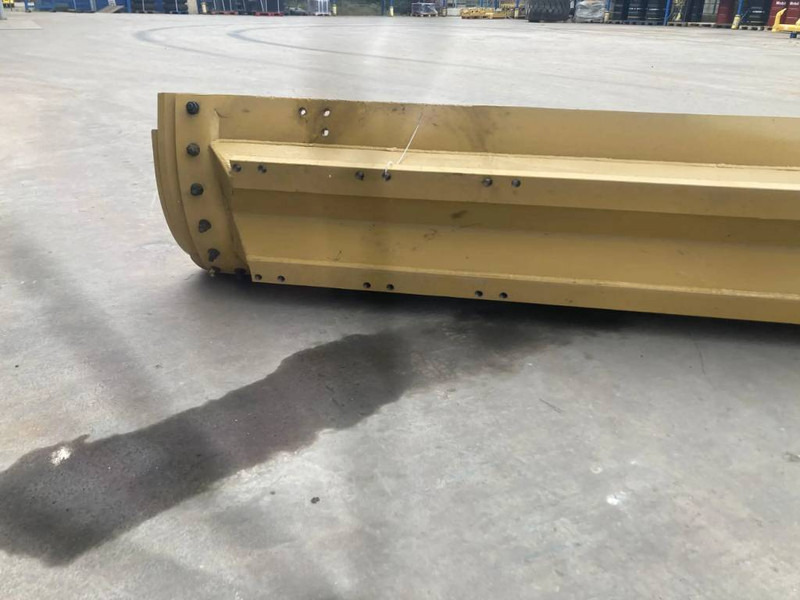 Cat 140M2 Moldboard - Blade for Construction machinery: picture 4 Cat 140M2 Moldboard - Blade for Construction machinery: picture 4