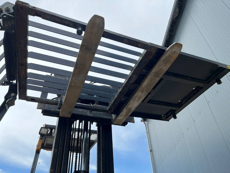 Cat 312D / 315D / 319D / 320D / 324D / 329D / 330D / - Cab and interior for Construction machinery: picture 4 Cat 312D / 315D / 319D / 320D / 324D / 329D / 330D / - Cab and interior for Construction machinery: picture 4