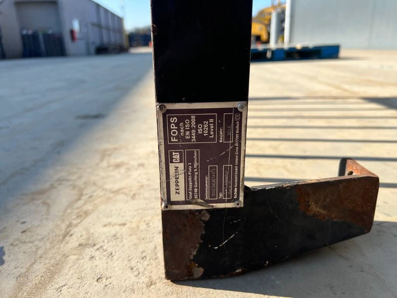 Cab and interior for Construction machinery Cat 313D / M315D / 320D / 325D / 330D / 345C / 365C /: picture 8