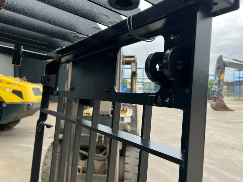 Cat 336D Guard - Cab and interior for Construction machinery: picture 2 Cat 336D Guard - Cab and interior for Construction machinery: picture 2
