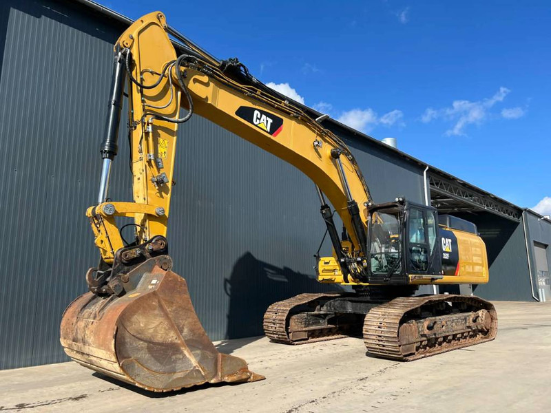 Cat 352F - Crawler excavator: picture 1 Cat 352F - Crawler excavator: picture 1