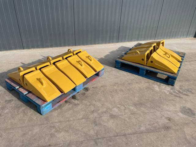 Cat 365 / 374 / 385 / 390 Tips - Bucket for Construction machinery: picture 1 Cat 365 / 374 / 385 / 390 Tips - Bucket for Construction machinery: picture 1