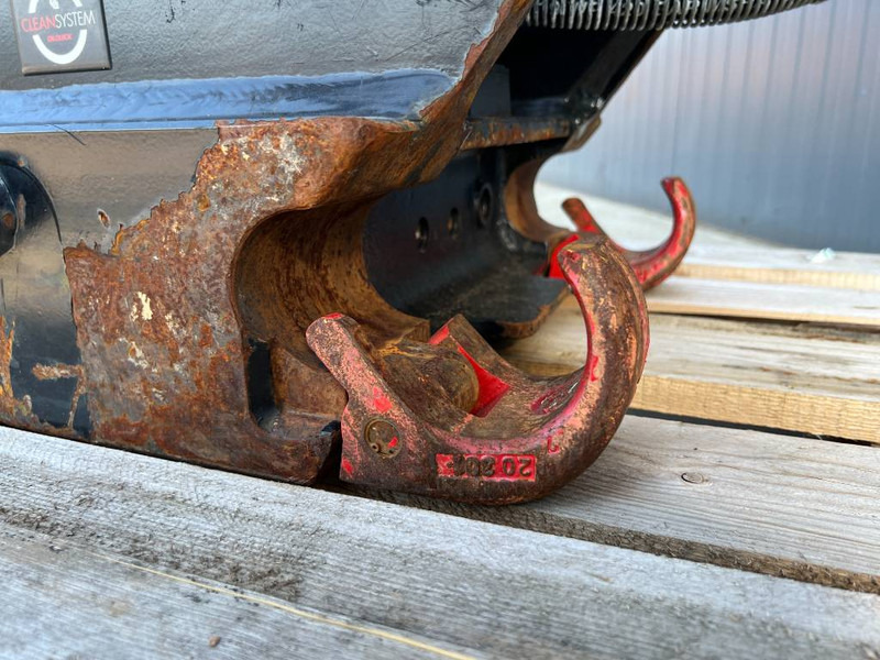 Quick coupler for Construction machinery OilQuick OQ65 - 311F / 313F / 315F: picture 10