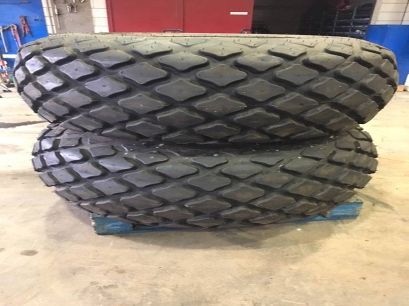 New Wheels and tires for Construction machinery SWT 23.1 - 26: picture 1