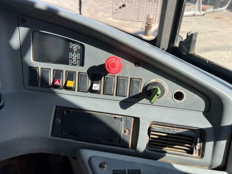 Articulated dumper Volvo A30E: picture 20