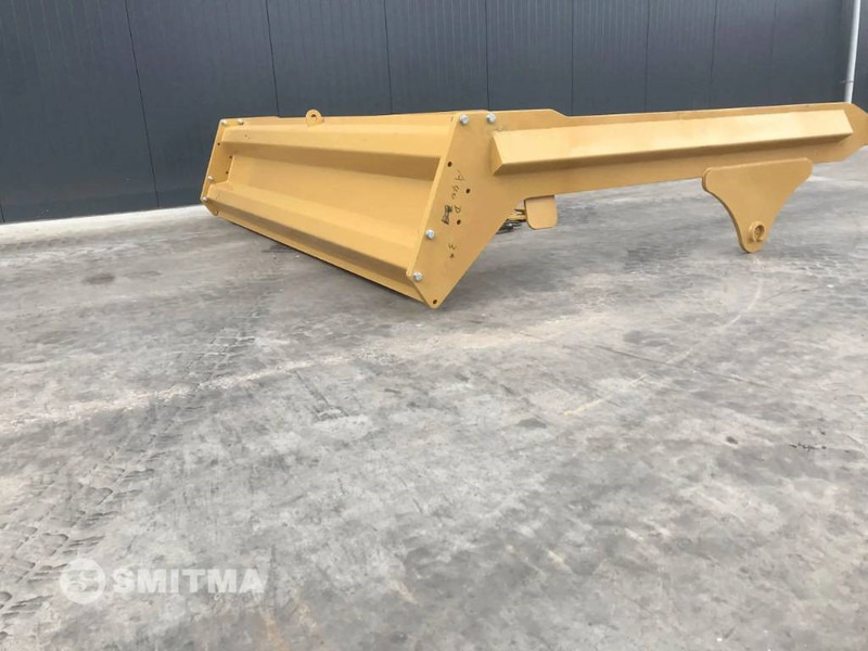 Volvo A40G - Tail lift for Construction machinery: picture 4 Volvo A40G - Tail lift for Construction machinery: picture 4