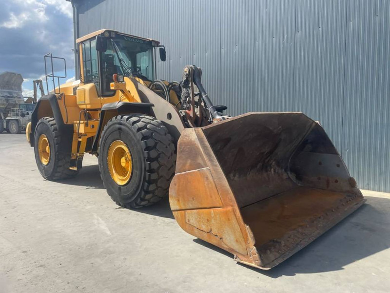 Volvo L180G - Wheel loader: picture 3 Volvo L180G - Wheel loader: picture 3