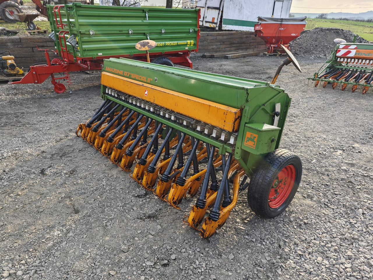 AMAZONE D7 SPECIAL II Typ 30 - Sowing equipment: picture 2 AMAZONE D7 SPECIAL II Typ 30 - Sowing equipment: picture 2