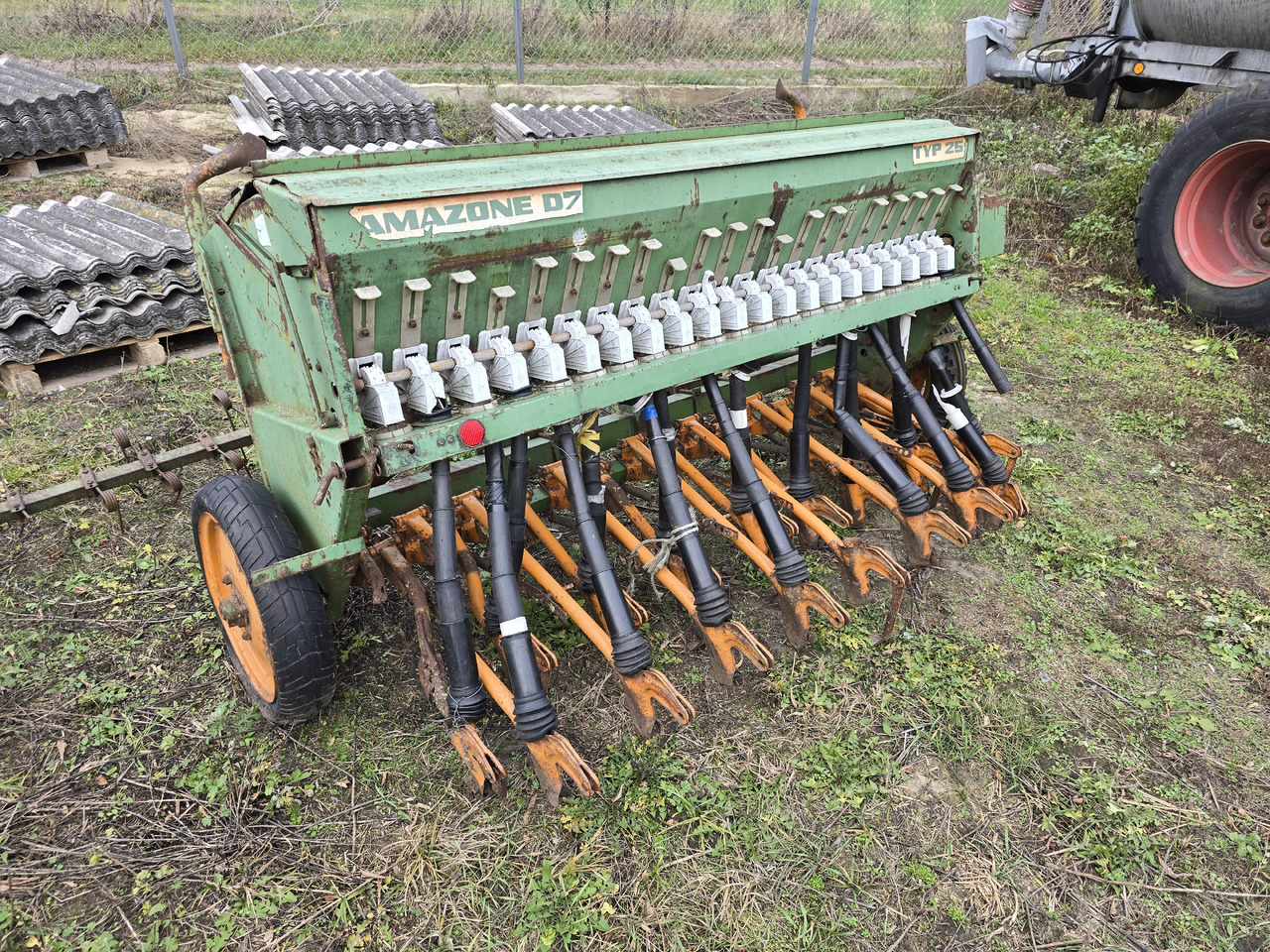 AMAZONE D7 Typ 25 Standard (2,5 m) - Sowing equipment: picture 1 AMAZONE D7 Typ 25 Standard (2,5 m) - Sowing equipment: picture 1