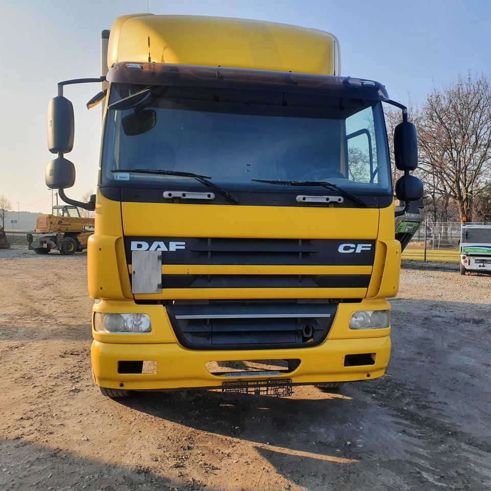DAF CF 65.220 - Box truck: picture 3 DAF CF 65.220 - Box truck: picture 3