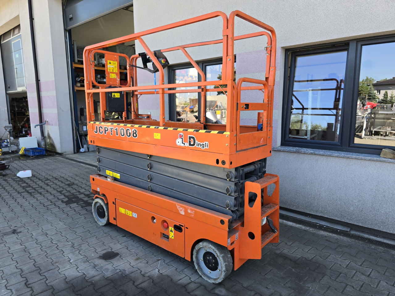 DINGLI JCPT1008DC - Scissor lift: picture 1 DINGLI JCPT1008DC - Scissor lift: picture 1