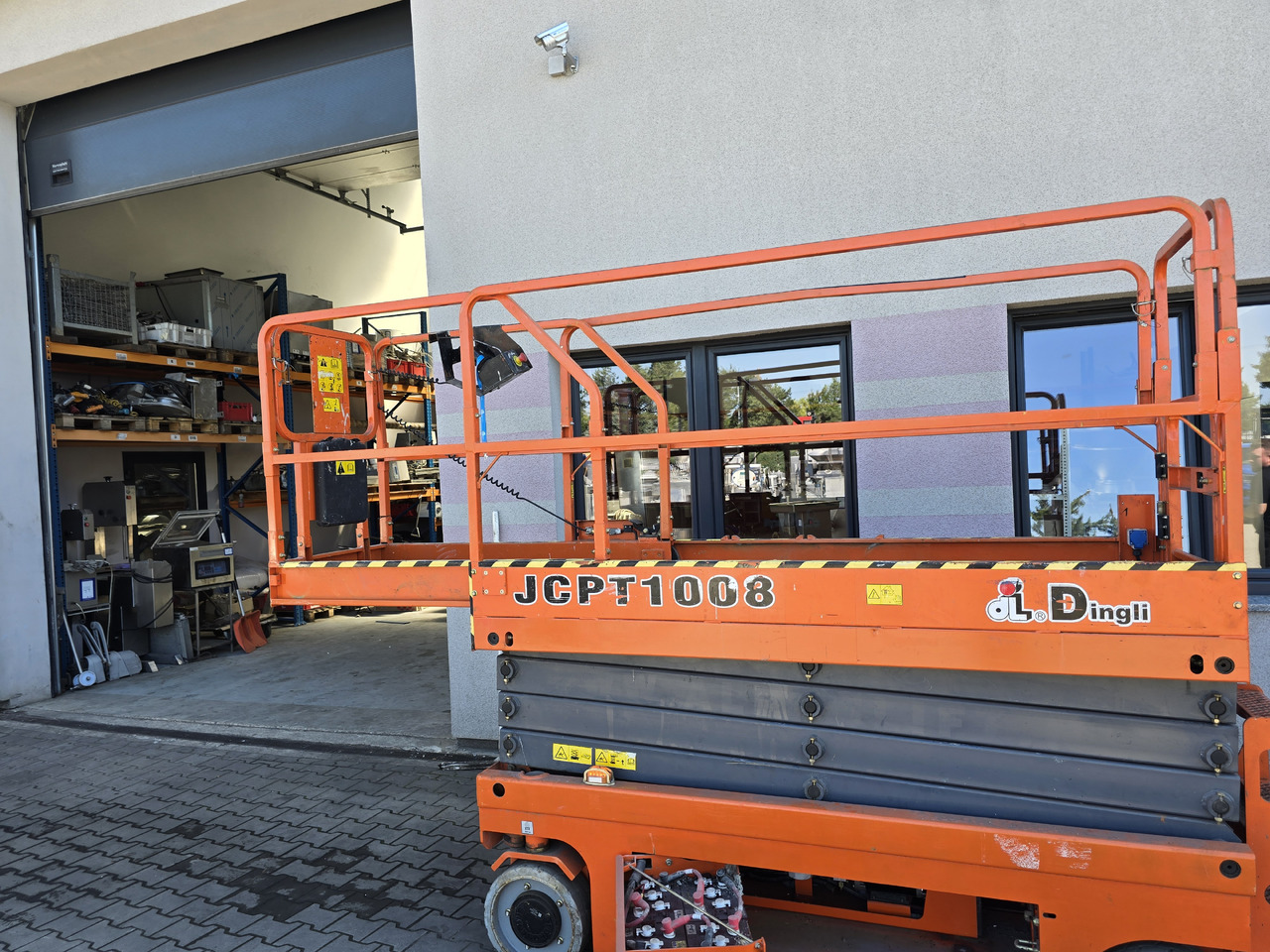 DINGLI JCPT1008DC - Scissor lift: picture 4 DINGLI JCPT1008DC - Scissor lift: picture 4
