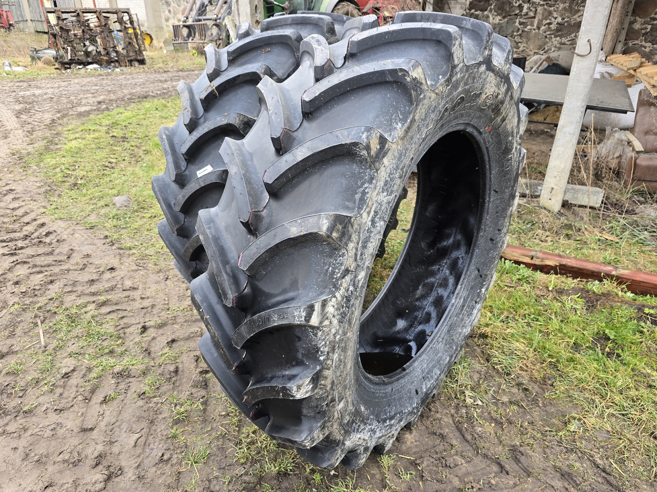 FIRESTONE 480/70 R38 - Wheel and tire package for Agricultural machinery: picture 1 FIRESTONE 480/70 R38 - Wheel and tire package for Agricultural machinery: picture 1