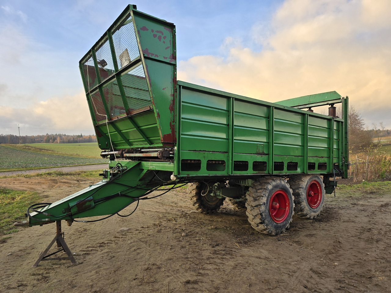 FORTSCHRITT T-088 - Manure spreader: picture 1 FORTSCHRITT T-088 - Manure spreader: picture 1