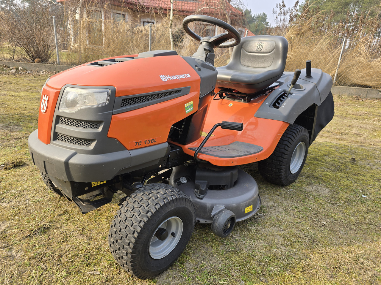 HUSQVARNA TC 138L - Garden mower: picture 3 HUSQVARNA TC 138L - Garden mower: picture 3