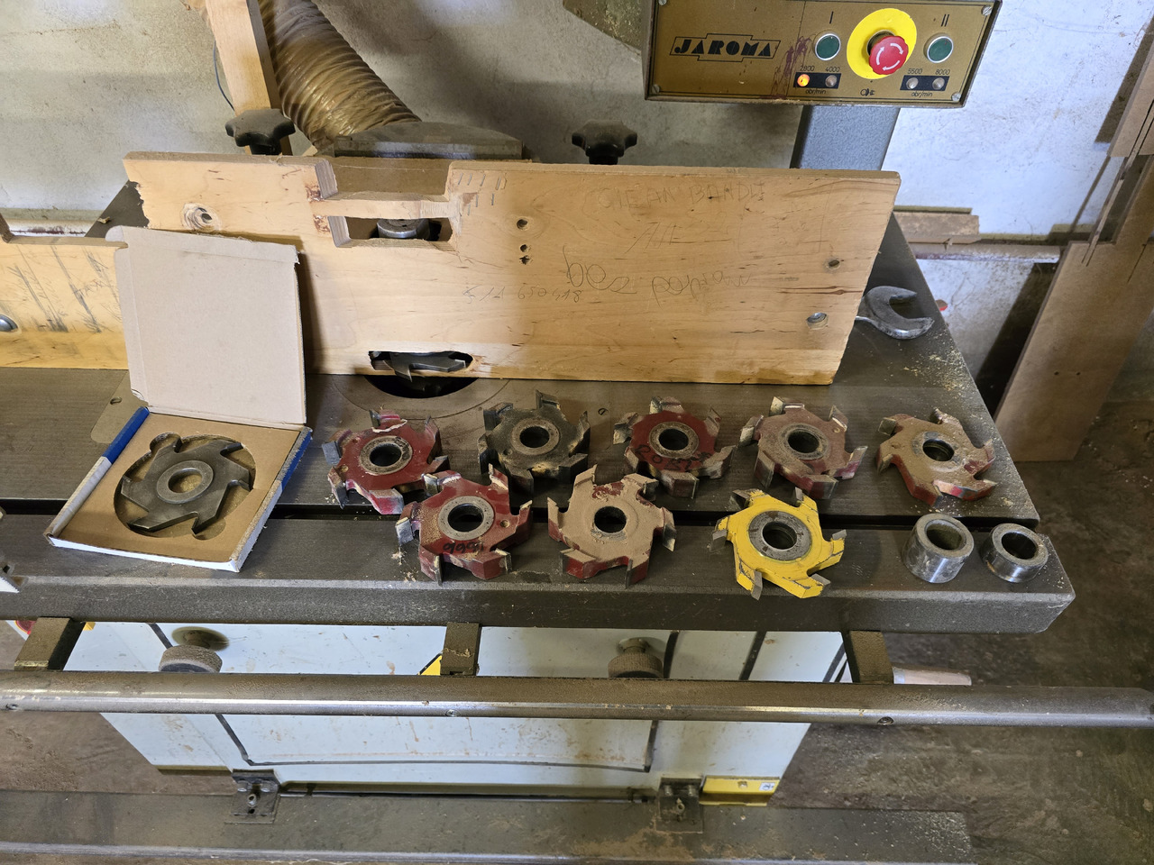 JAROMA DFCA - Woodworking machinery: picture 2 JAROMA DFCA - Woodworking machinery: picture 2