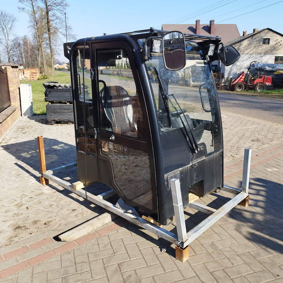 JCB 403 - Cab for Construction machinery: picture 1 JCB 403 - Cab for Construction machinery: picture 1