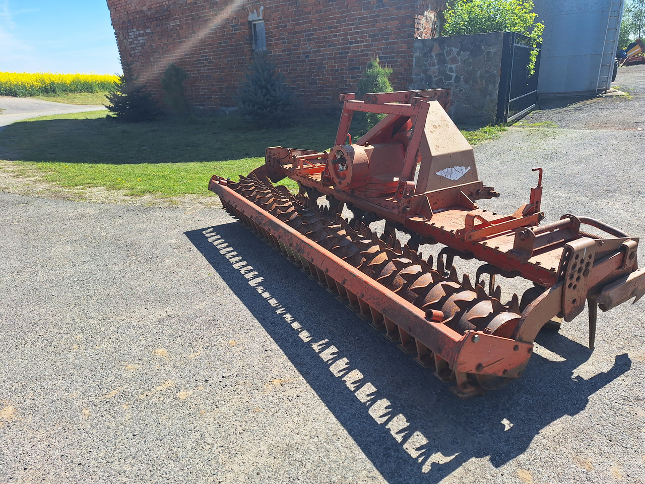 KUHN HR3001D - Harrow: picture 5 KUHN HR3001D - Harrow: picture 5