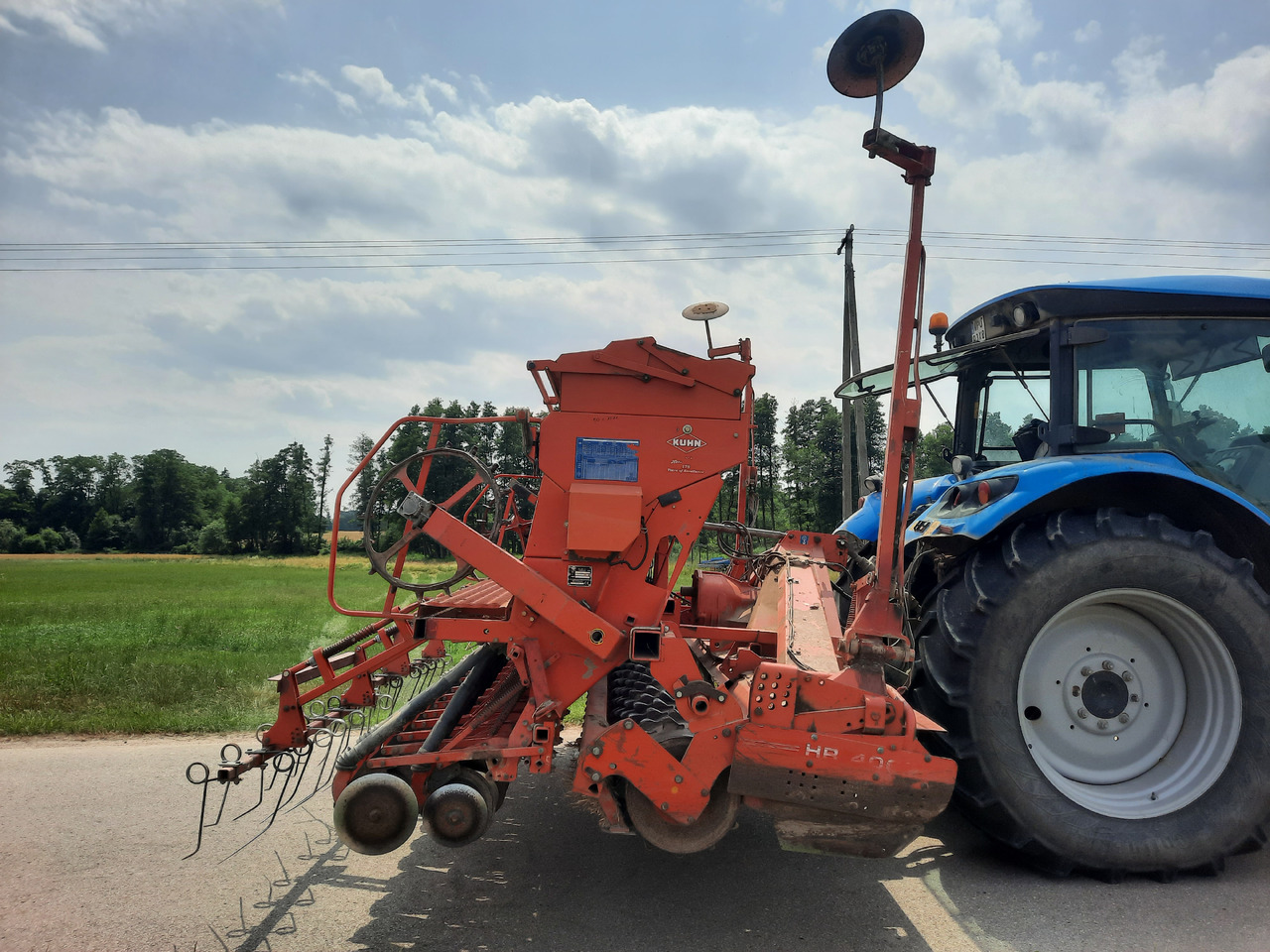 KUHN HR4003D INTEGRA 4000 - Combine seed drill: picture 2 KUHN HR4003D INTEGRA 4000 - Combine seed drill: picture 2