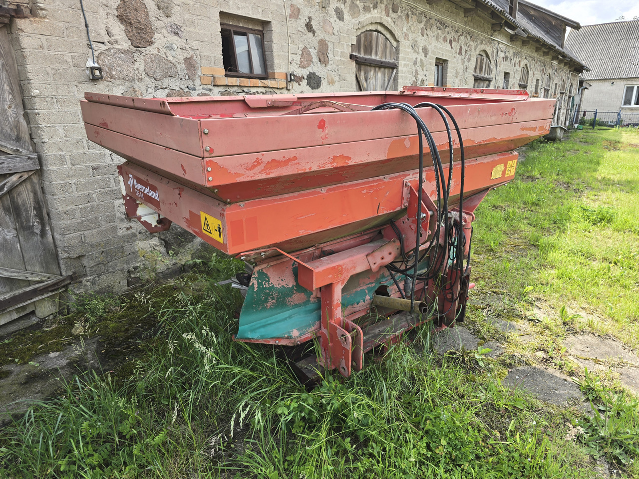 KVERNELAND DS-M 1500 L / 24 m - Fertilizer spreader: picture 3 KVERNELAND DS-M 1500 L / 24 m - Fertilizer spreader: picture 3
