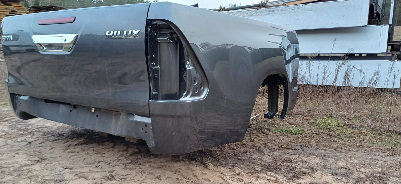 TOYOTA HILUX Extracab (2023 r.) NOWA paka skrzynia - Body and exterior for Other machinery: picture 1 TOYOTA HILUX Extracab (2023 r.) NOWA paka skrzynia - Body and exterior for Other machinery: picture 1