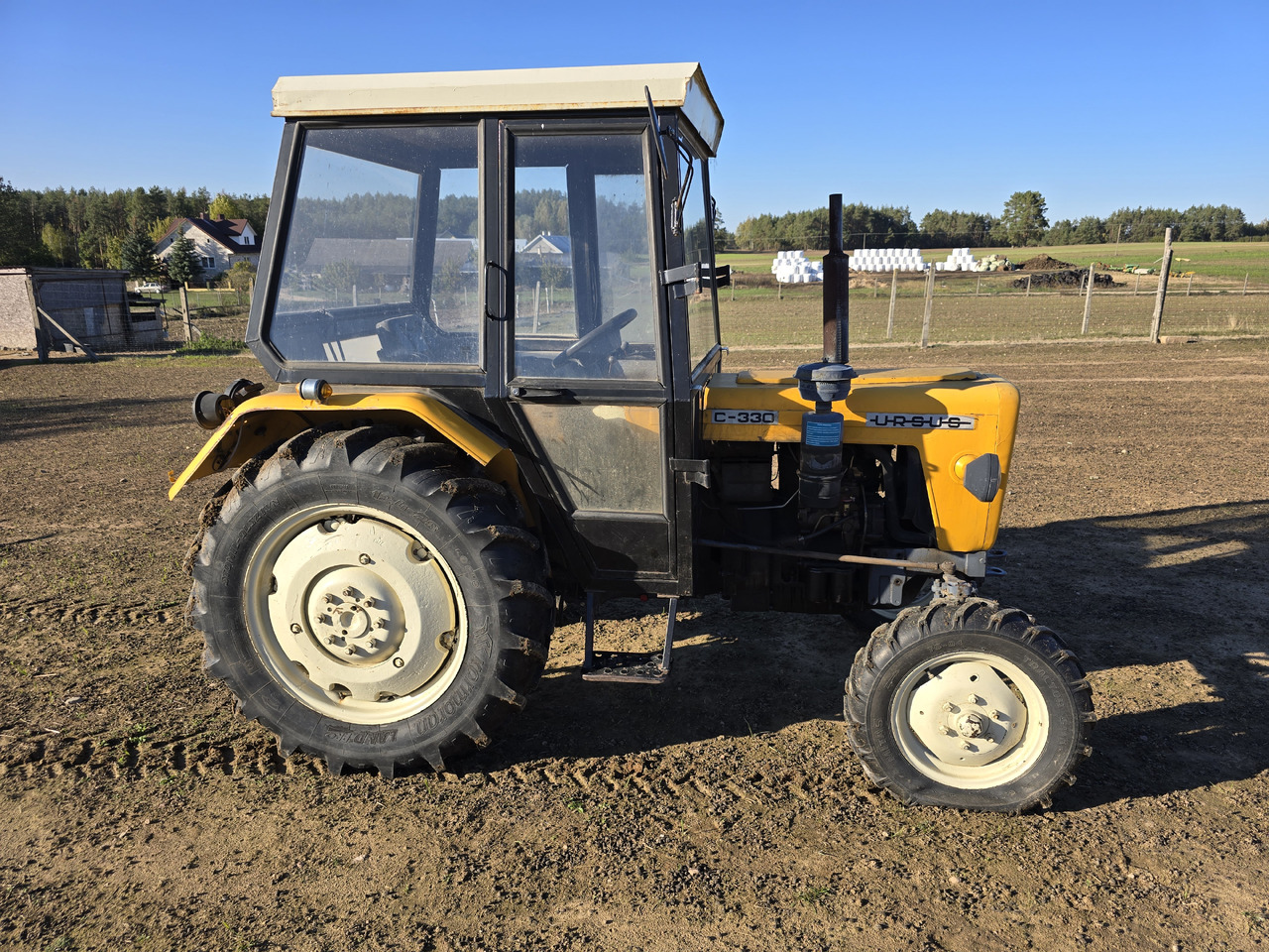 Ursus C-330 - Farm tractor: picture 2 Ursus C-330 - Farm tractor: picture 2