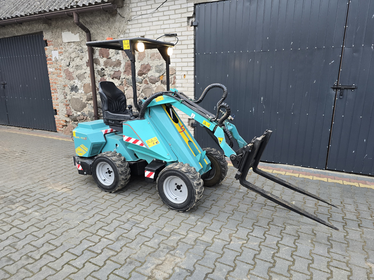 VANO DIESEL 120 DS - Skid steer loader: picture 2 VANO DIESEL 120 DS - Skid steer loader: picture 2