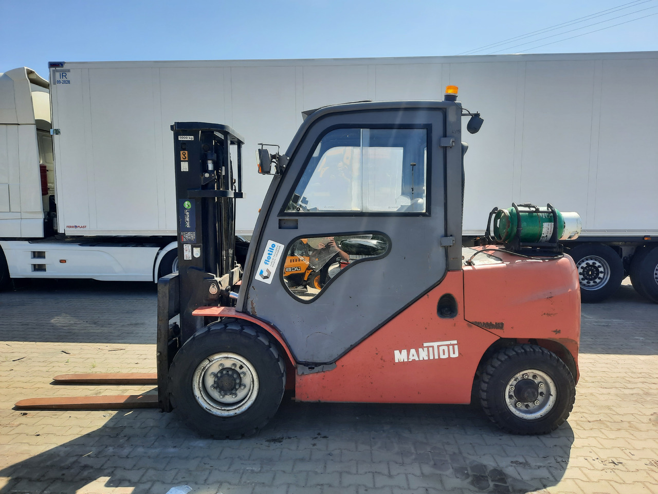 Manitou MI50G - Reach truck: picture 4 Manitou MI50G - Reach truck: picture 4