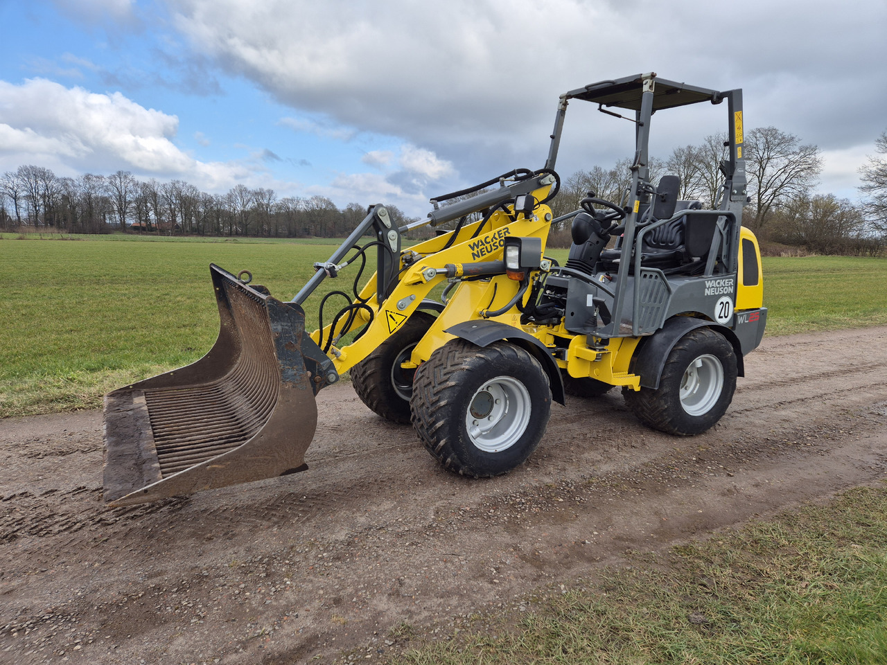 Wacker Neuson WL 25 - Wheel loader: picture 1 Wacker Neuson WL 25 - Wheel loader: picture 1