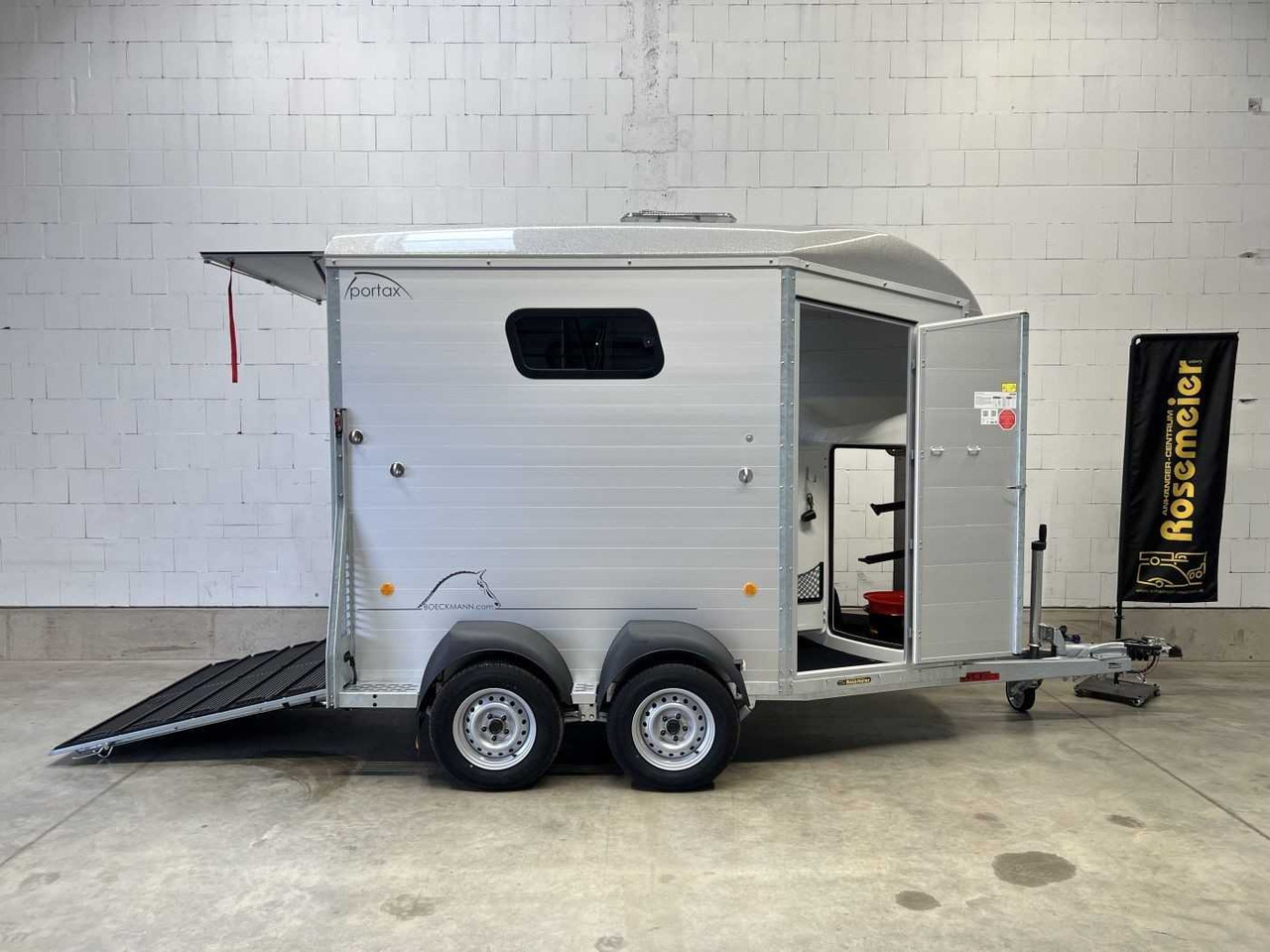 BOECKMANN Portax SKA Heckklappe Pferdeanhänger - Horse trailer: picture 1 BOECKMANN Portax SKA Heckklappe Pferdeanhänger - Horse trailer: picture 1