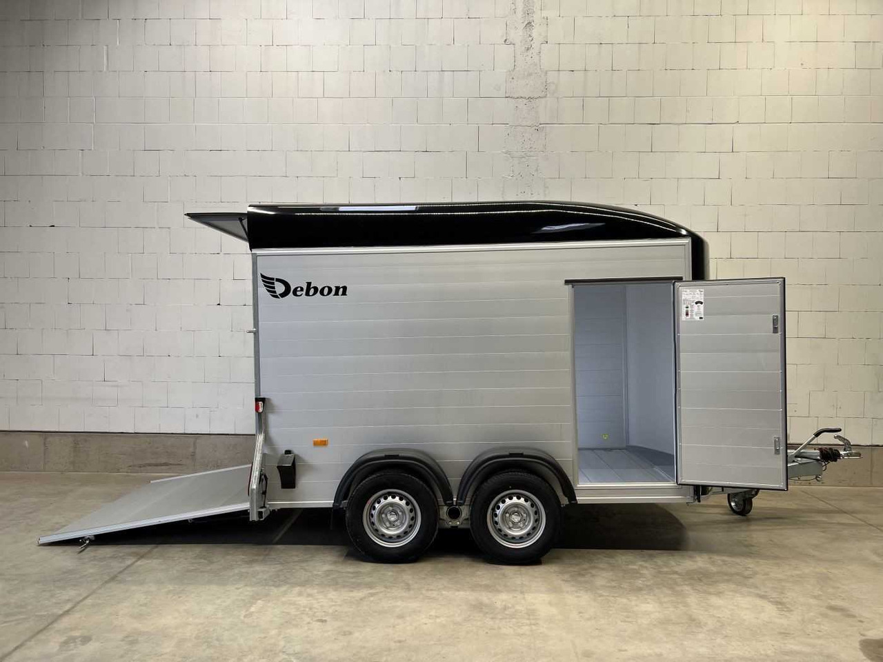 CHEVAL LIBERTE DEBON C500 Roadster Kofferanhänger - Motorcycle trailer: picture 1 CHEVAL LIBERTE DEBON C500 Roadster Kofferanhänger - Motorcycle trailer: picture 1