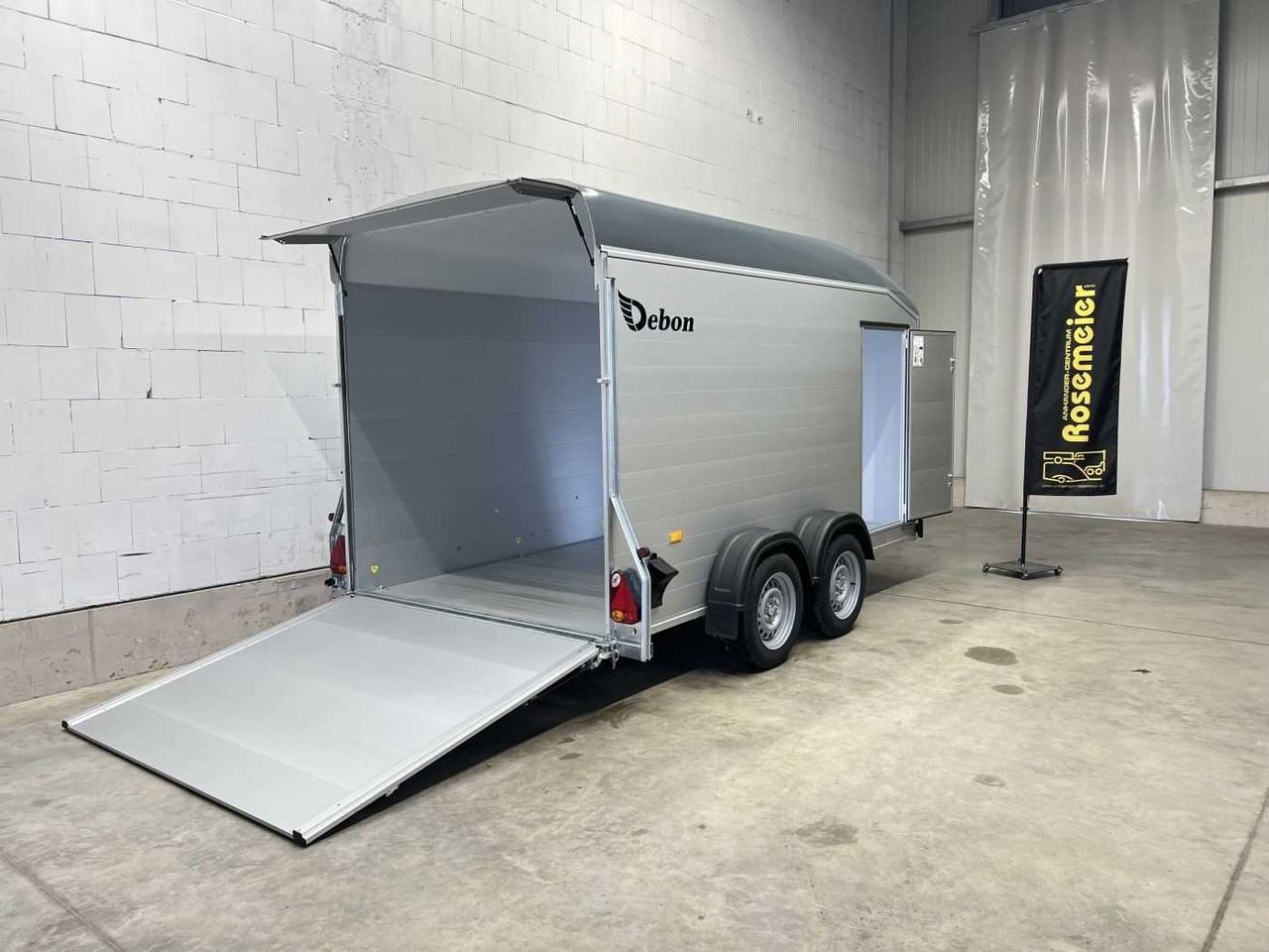 CHEVAL LIBERTE DEBON C700 Roadster Kofferanhänger - Closed box trailer: picture 2 CHEVAL LIBERTE DEBON C700 Roadster Kofferanhänger - Closed box trailer: picture 2