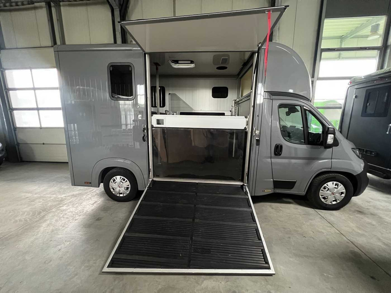 Fiat Compact Basic LKW - Horse truck: picture 1 Fiat Compact Basic LKW - Horse truck: picture 1