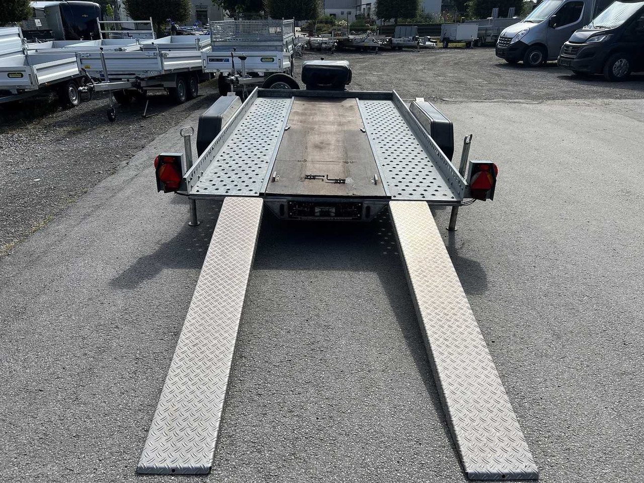 HUMBAUR A1R Autotransporter - Autotransporter trailer: picture 5 HUMBAUR A1R Autotransporter - Autotransporter trailer: picture 5
