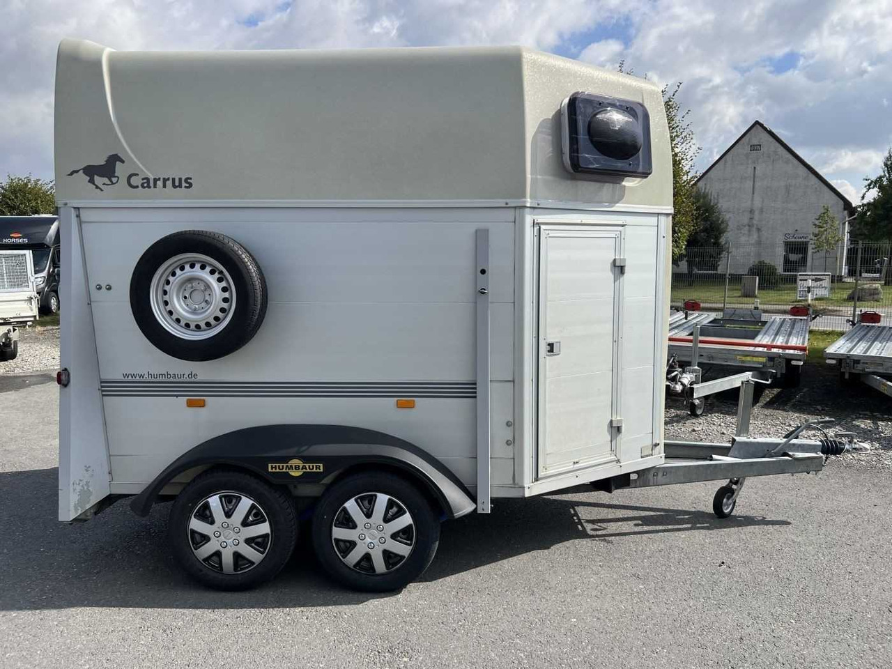 HUMBAUR HP 2000 Pferdeanhänger - Car trailer: picture 1 HUMBAUR HP 2000 Pferdeanhänger - Car trailer: picture 1